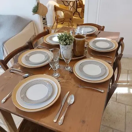 Apartment Chez Laurette - Charming In Historic Village Near Versailles